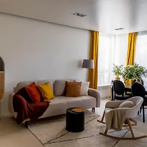 https://aa-apartament.warsawhotelspoland.com