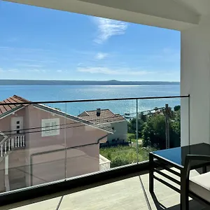 https://apartments-sv-maslenica.hotelinzadar.com