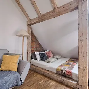 https://chic-apartment-old-town-f50-5.warsawhotelspoland.com
