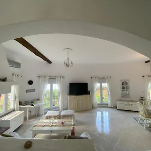 https://ocean-garden-lovely-2-bedroom-loft-close-to-the-ocean.madeira-islandshotels.com